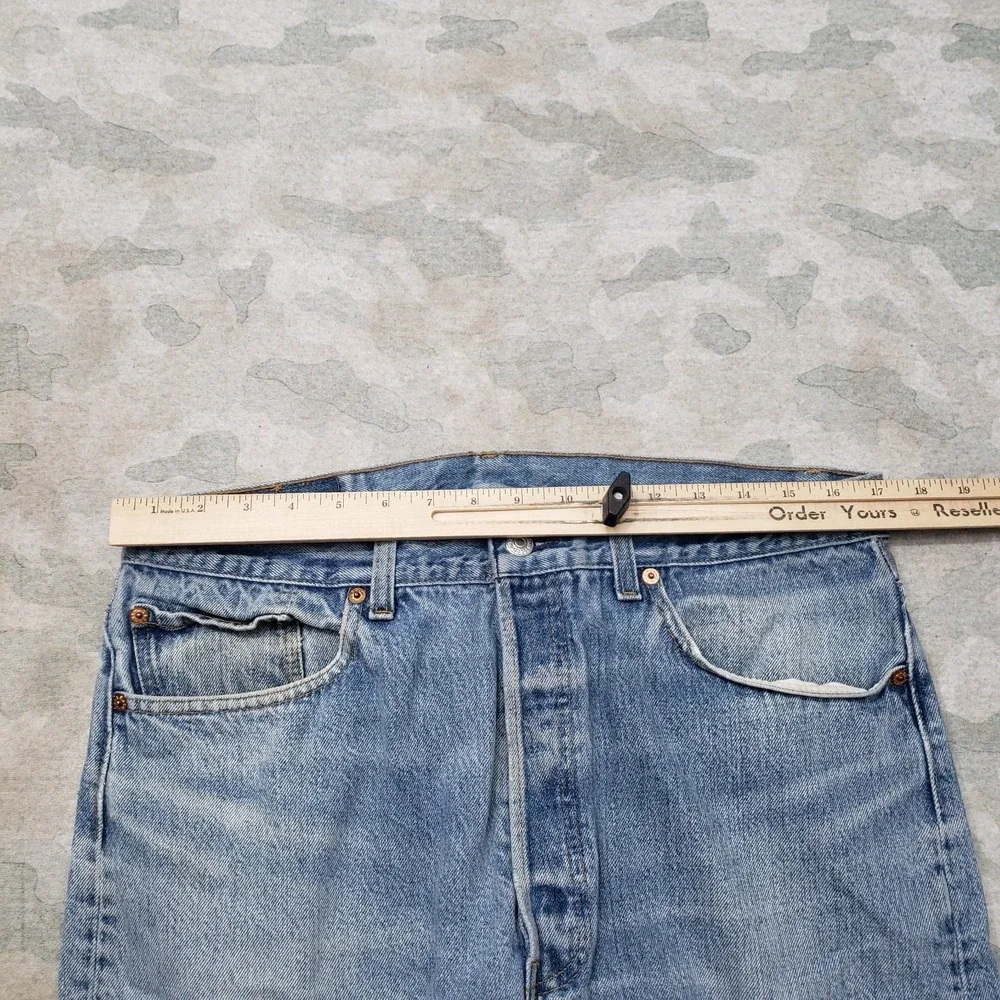 VTG Levi's 501xx Jeans Mens 38x32 Blue Button Fly Straight Leg USA Whiskered